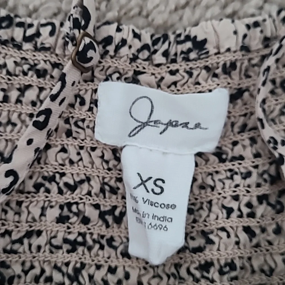 Cheeta print peplum tank - Picture 3 of 6